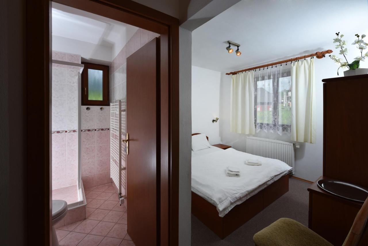 Penzion Perla-Aqua ชเดียร์ ภายนอก รูปภาพ